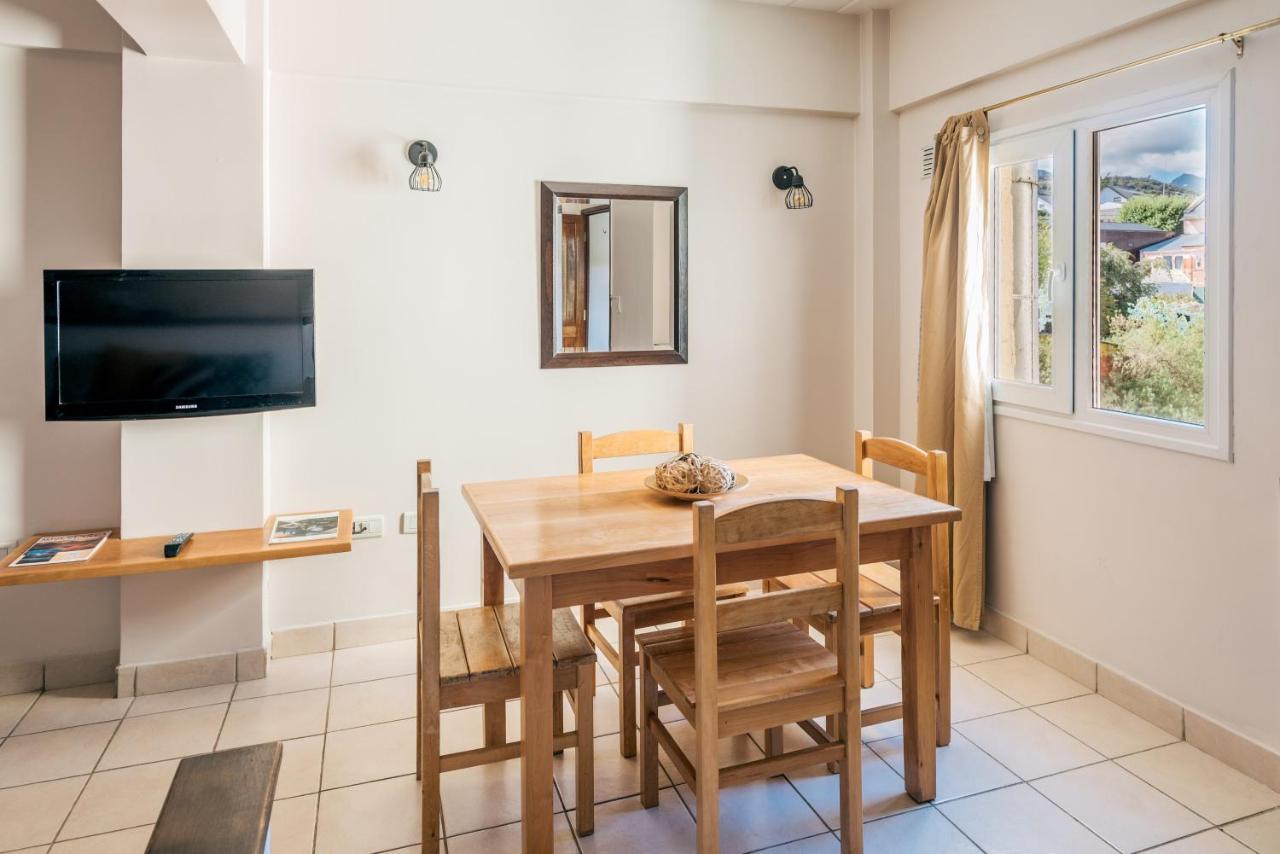 Riviera Fueguina Apartments อูซัวยา ภายนอก รูปภาพ